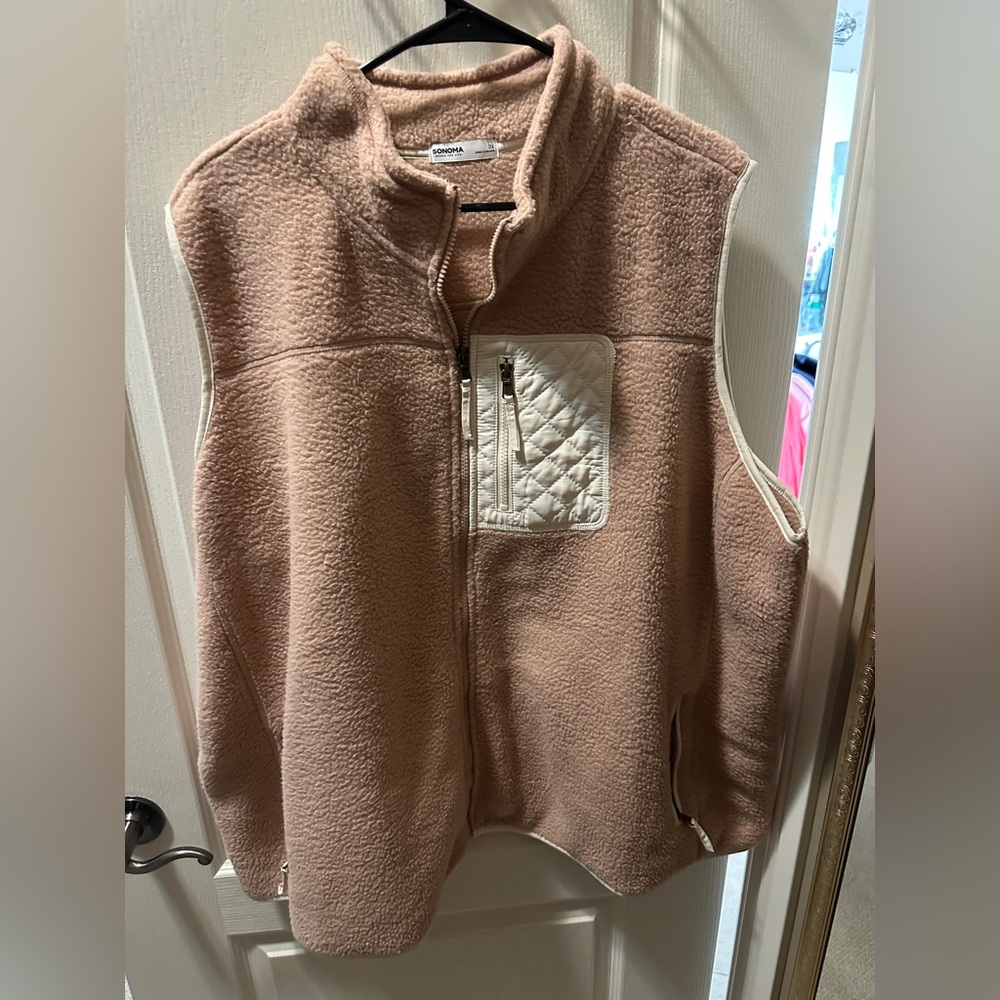 Sonoma Quilted-Pocket Fleece Vest in Blush